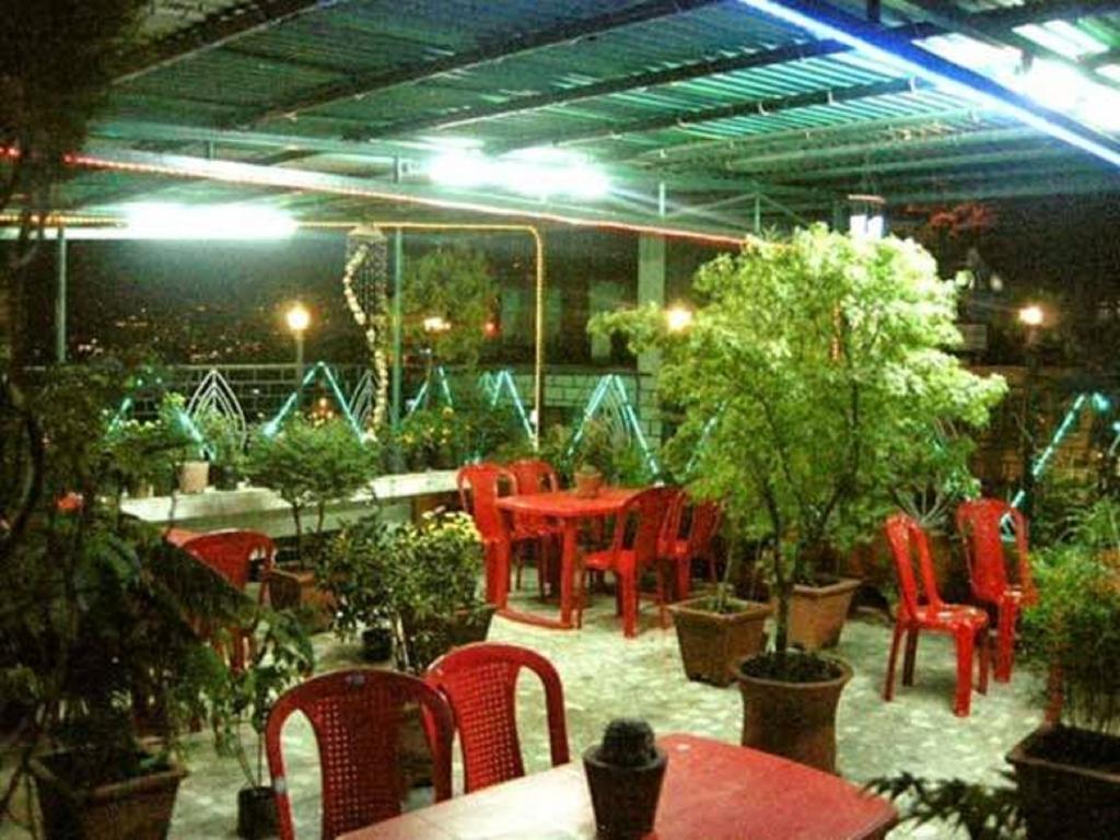 Hotel Kasturi Palace Darjeeling - Excellent Service Recommended מראה חיצוני תמונה