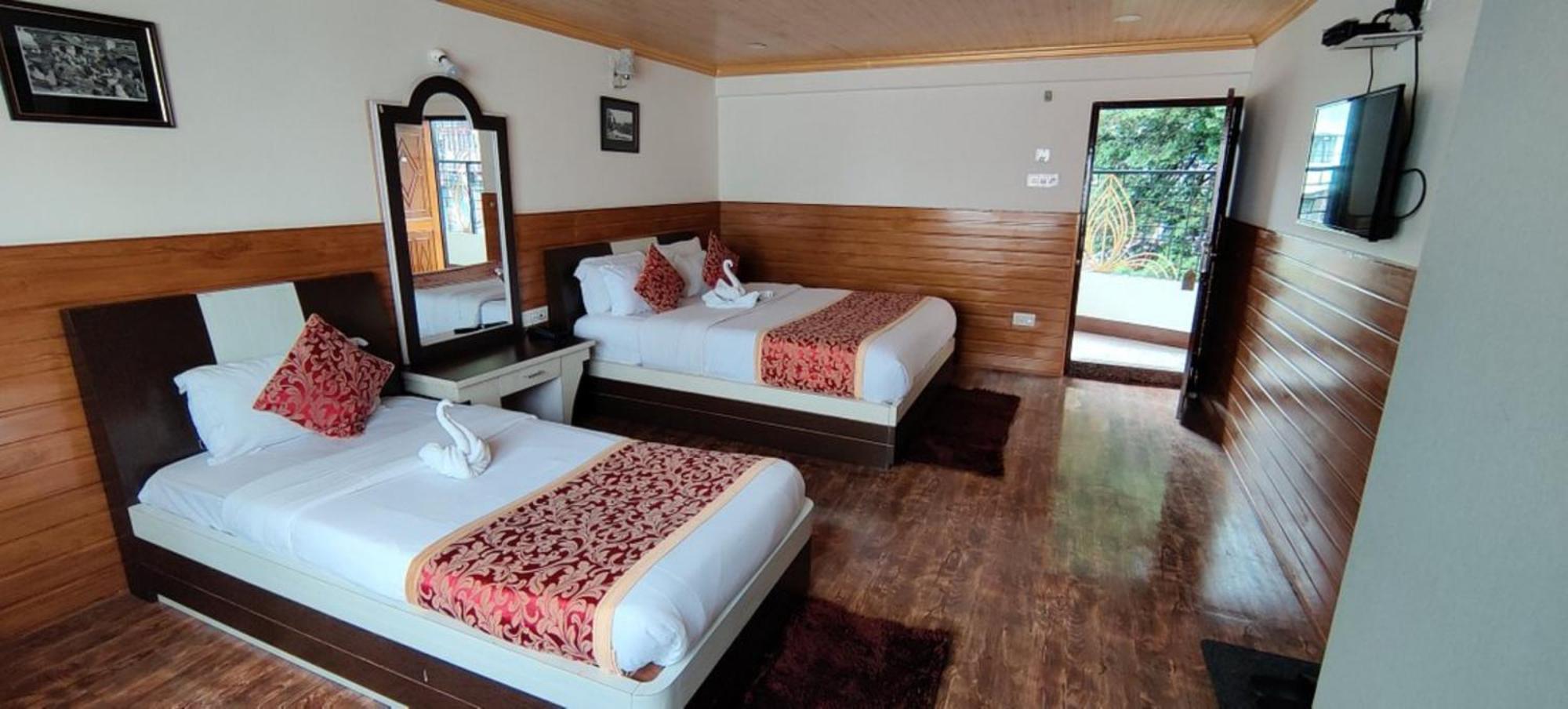 Hotel Kasturi Palace Darjeeling - Excellent Service Recommended מראה חיצוני תמונה