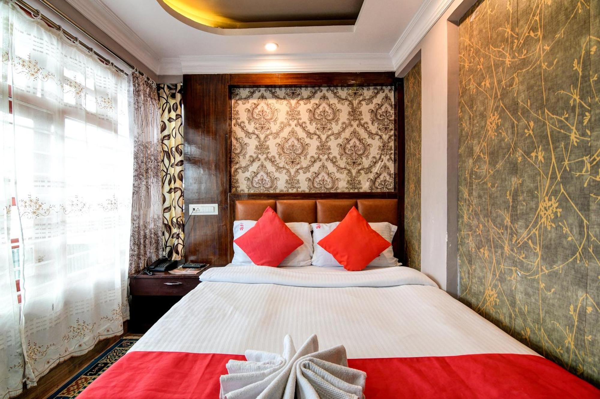 Hotel Kasturi Palace Darjeeling - Excellent Service Recommended מראה חיצוני תמונה